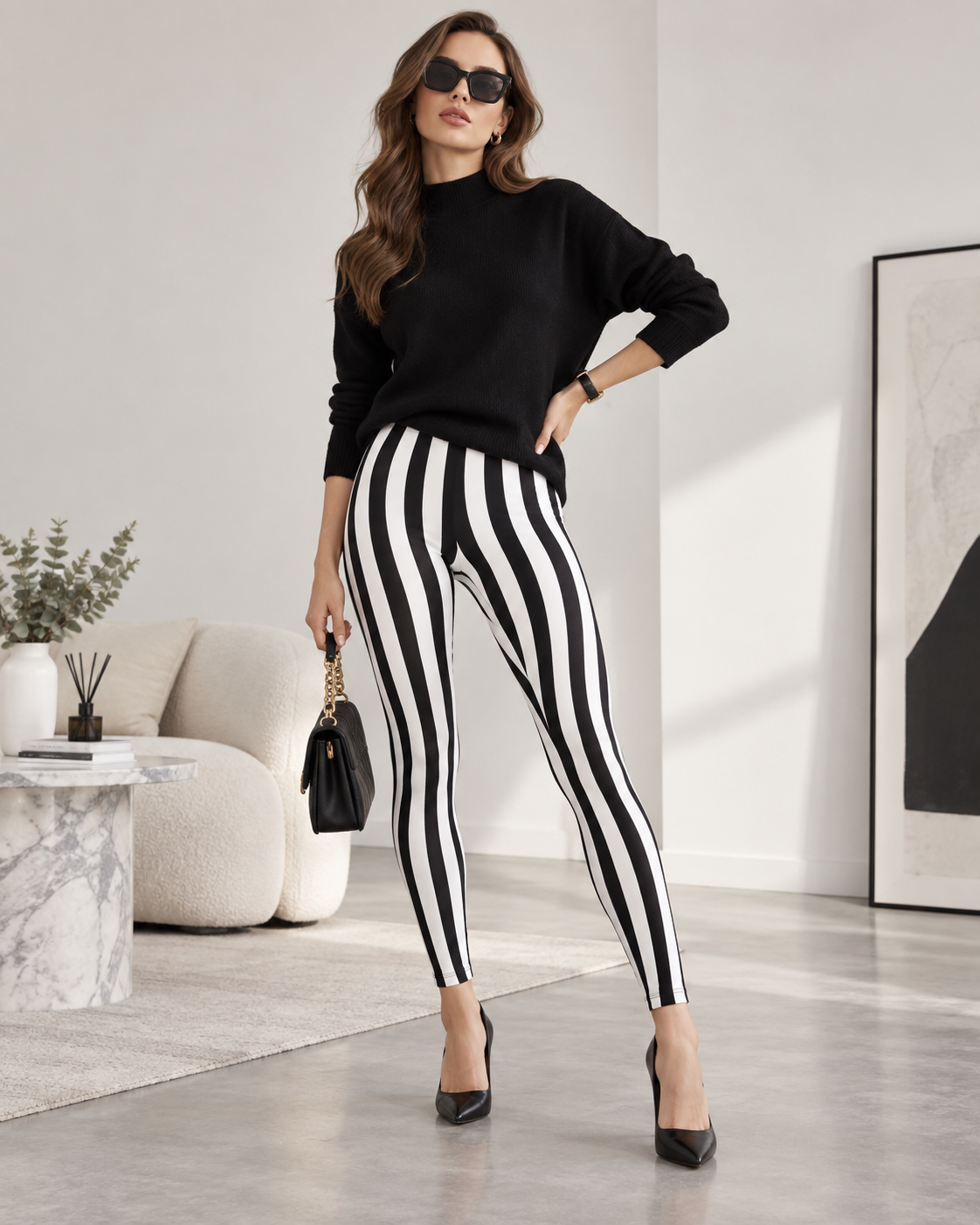 Legging femme rayé vertical noir et blanc - look intérieur